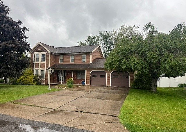 2nd image of 5006 Julia Ln