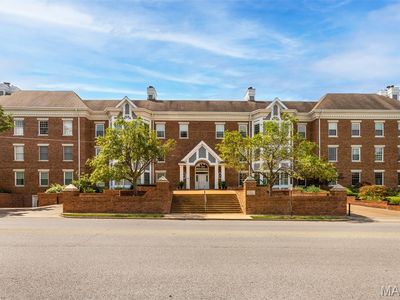 440 E Lockwood Ave APT 104, Saint Louis, MO, 63119