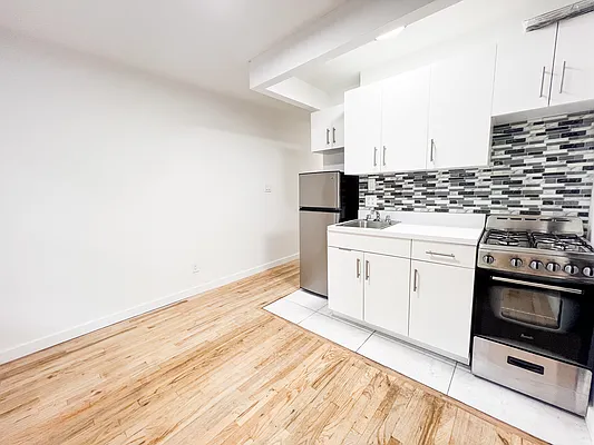 Rented by Hirsch Enterprises Incorporated | media 4