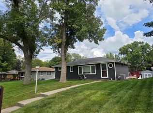 1715 Todd Ave, Albert Lea, MN 56007