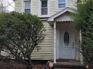 600 Scranton Ave, Lynbrook, NY 11563