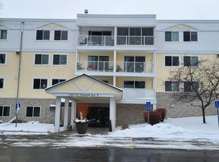 120 Demont Ave E APT 214, Little Canada, MN 55117