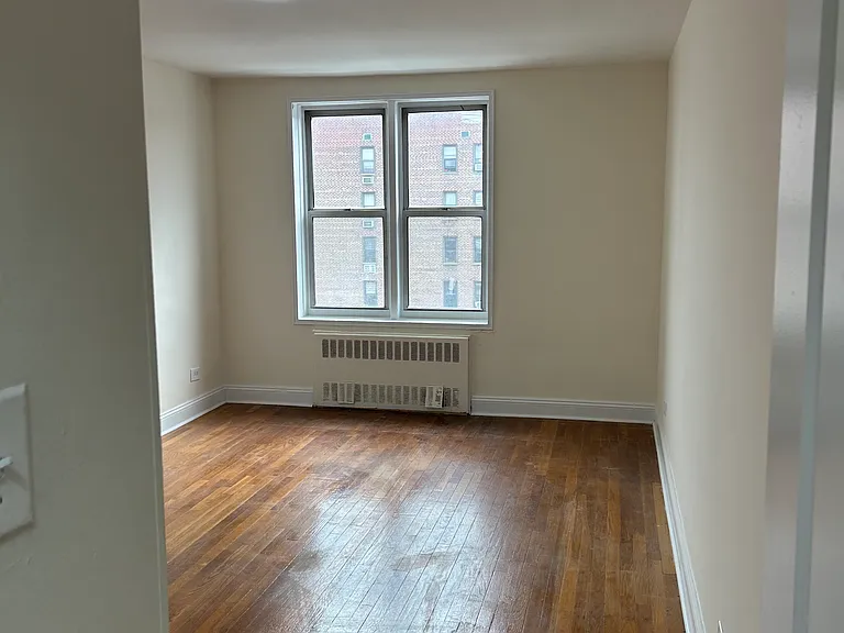 1230 Avenue Y #D8 — Photo 3