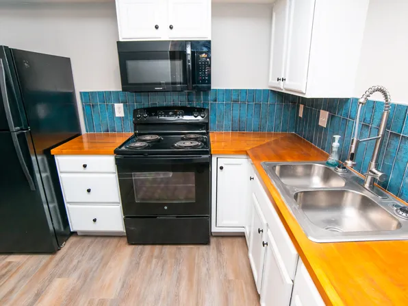 517 E 17th St APT B, Indianapolis, IN 46202