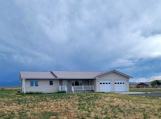 14 Ranch Ln, Cody, WY 82414
