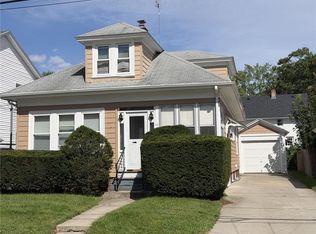 62 Lyndon Rd, Cranston, RI 02905