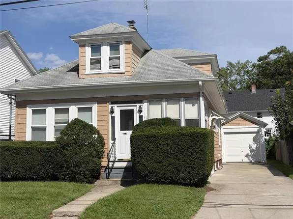 62 Lyndon Rd, Cranston, RI 02905