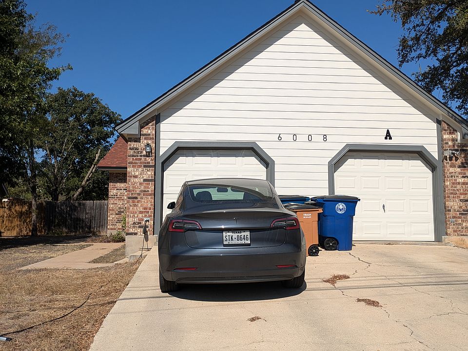 1st image of 6008 Parkwood Dr
