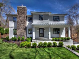 7 Old Sag Harbor Rd #EH, East Hampton, NY 11937