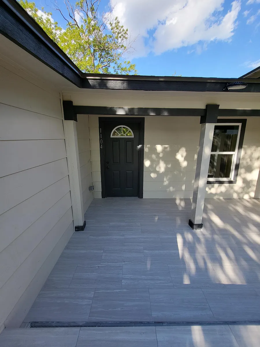 Building Photo - 2417 Castroville Rd #1104