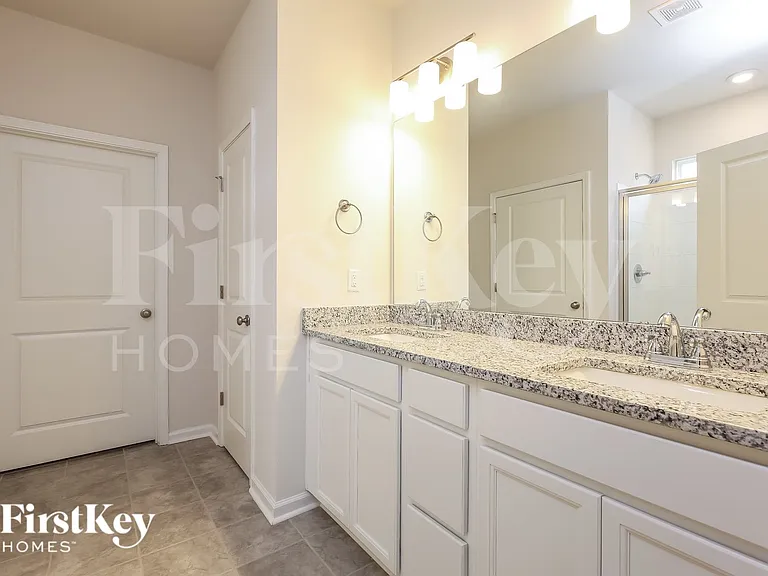 419 Stonefence Dr — Photo 9