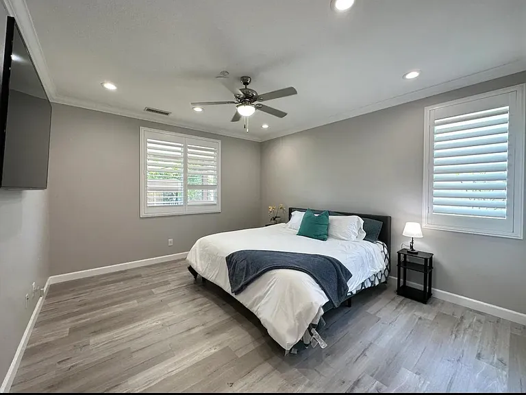 11496 Bridgeway Dr — Photo 6