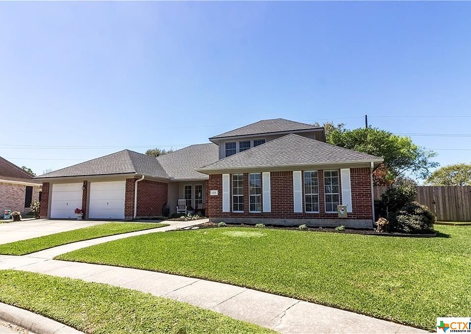 1st image of 309 Bloomingdale Cir