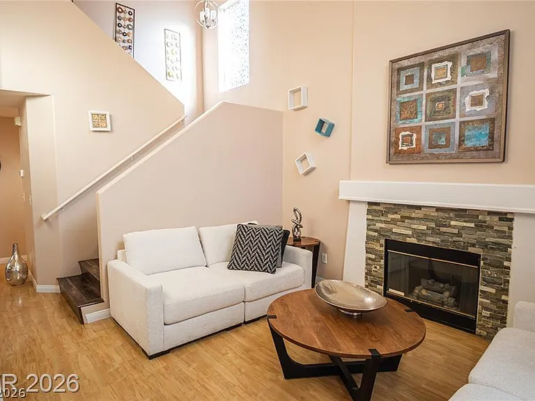 805 Old Mine Creek Ln — Photo 6