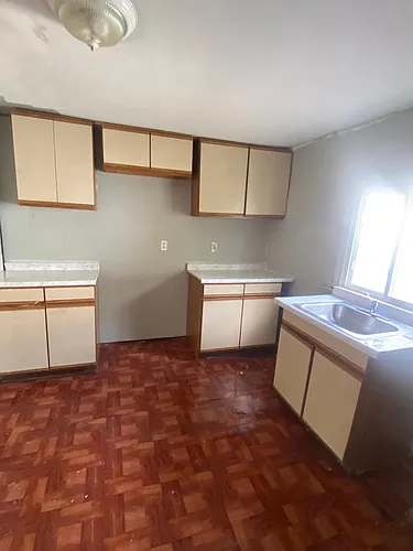 35831 Beverly Rd Photo 1