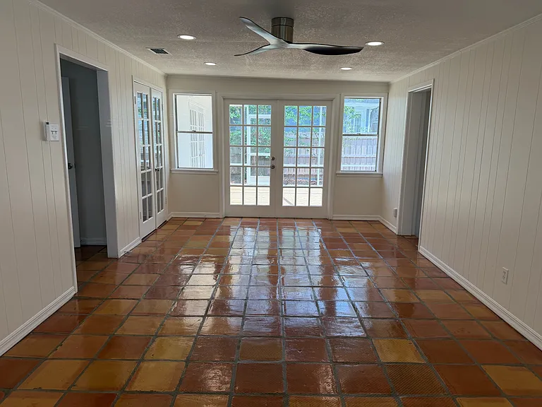 3126 W Harbor View Ave — Photo 9