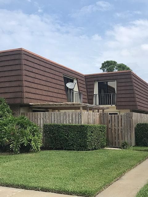 1st image of 727 7th Ln