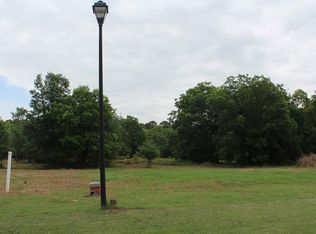 204 Wentworth Ln, Albany, GA 31721