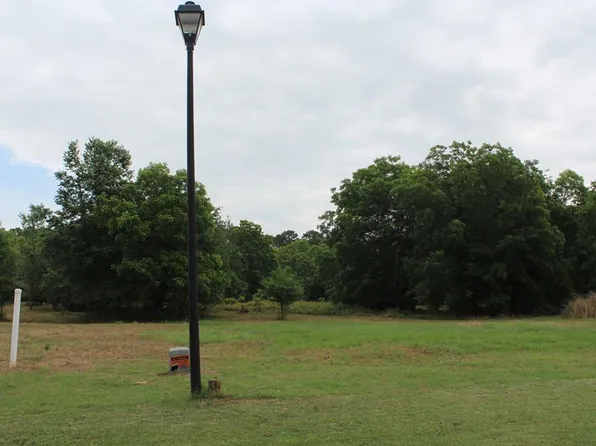 204 Wentworth Ln, Albany, GA 31721