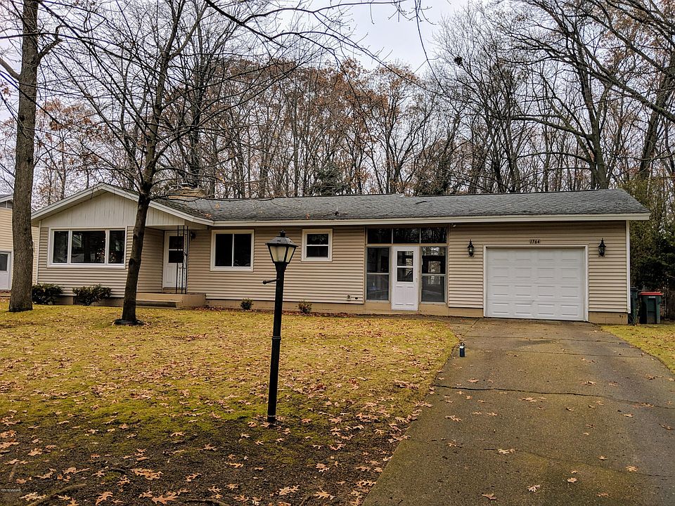 1st image of 1764 Bonneville Dr