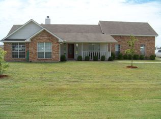 102 Sleepy Hollow Dr, Fate, TX 75189