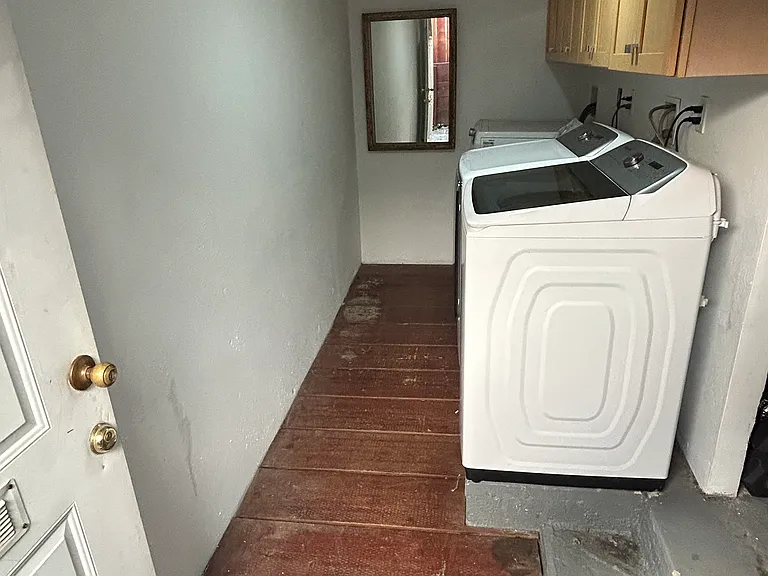 46 Martens Blvd — Photo 25