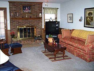 4th image of 337 Knollwood Dr