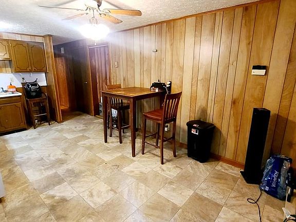 4th image of 830 Clearview Dr