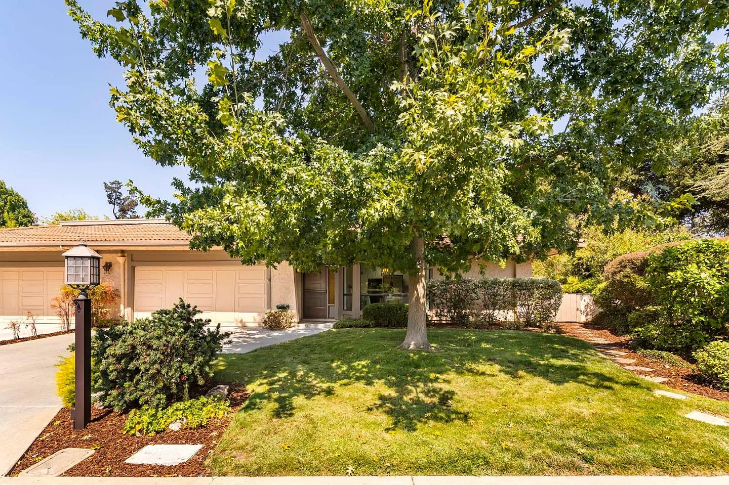 22305 Rancho Deep Cliff Dr photo 1
