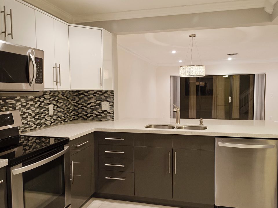 1st image of 3685 Carambola Cir N