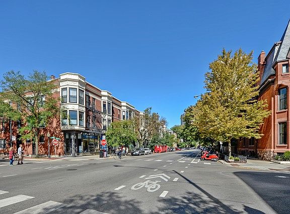 4th image of 309 W Eugenie St