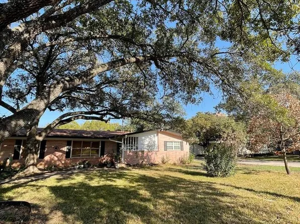 8606 Charro Ln, San Antonio, TX 78217