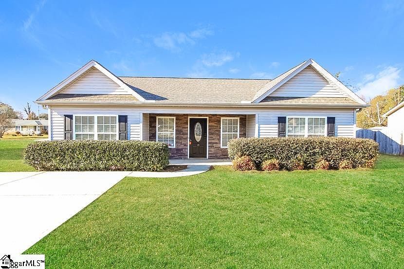 1st image of 19 Katie Dr