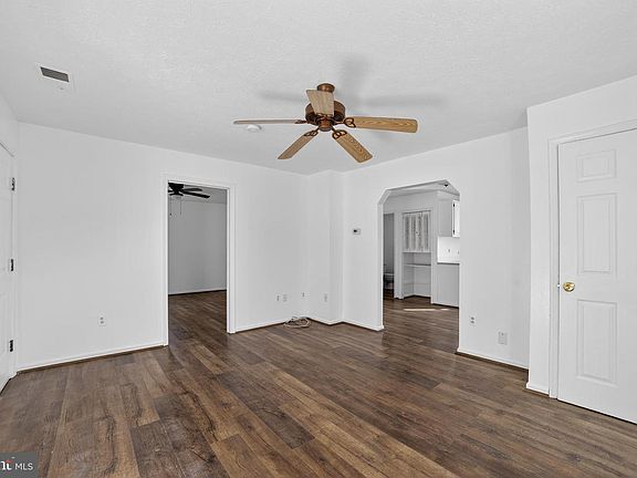 5th image of 344 Frog Hollow Rd