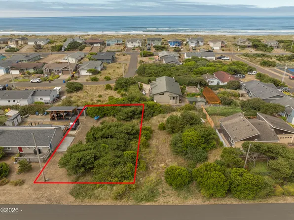 1802 NW Parker Ave, Waldport, OR 97394
