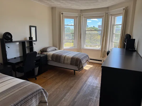 85 Park Dr, Boston, MA