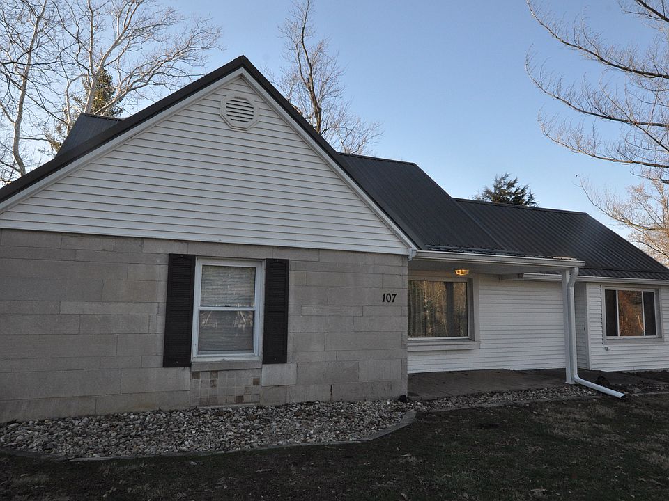 Front view from L driveway 