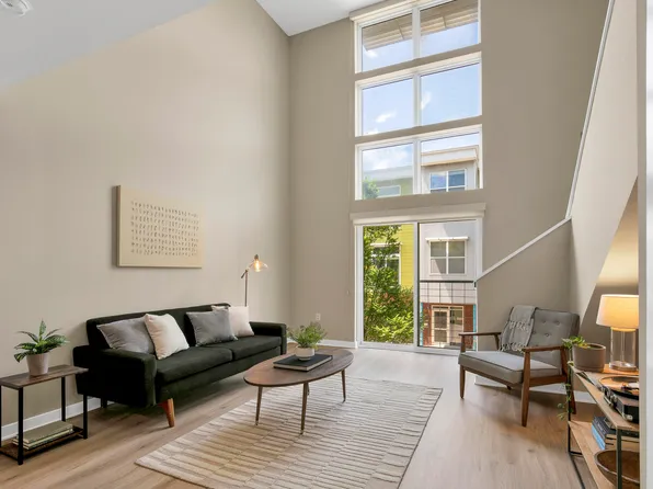 506 N Mangum St #402, Durham, NC 27701
