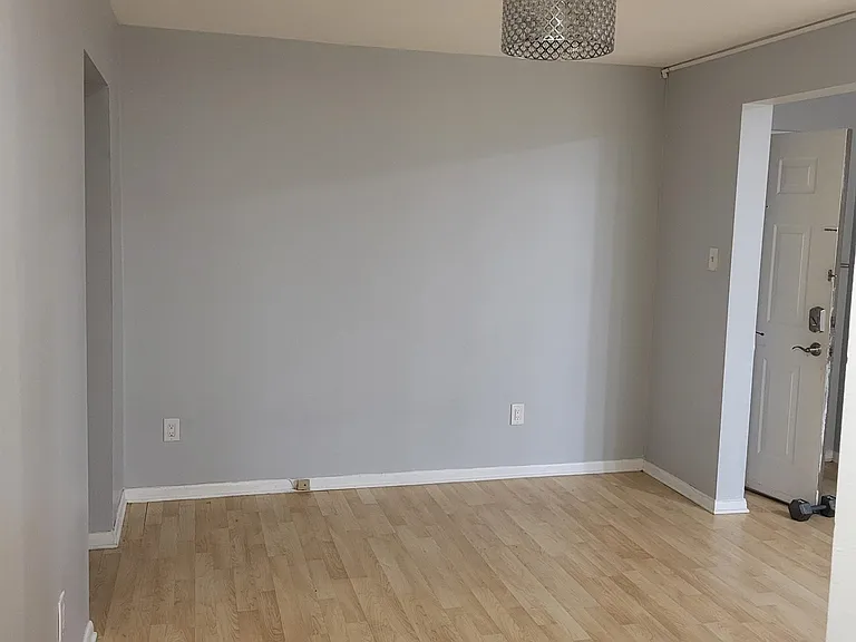 7430 Kennedy Blvd #103 — Photo 11
