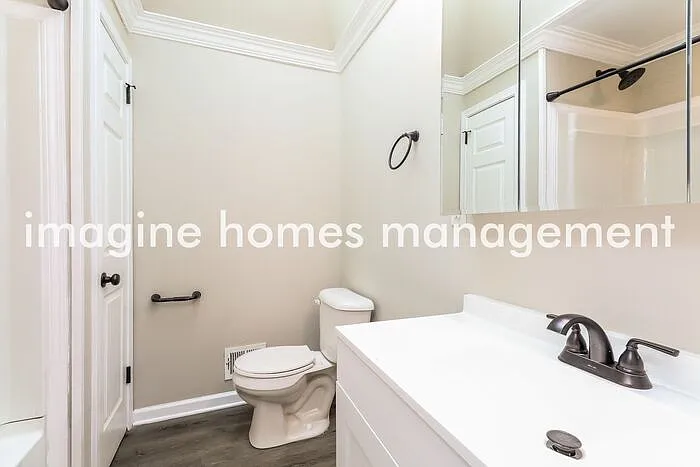 229 Marion Dr — Photo 10