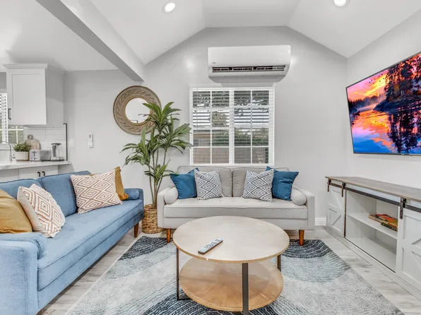 528 Almond Ave, Monrovia, CA