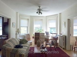 128 Pleasant St APT 4, Brookline, MA 02446
