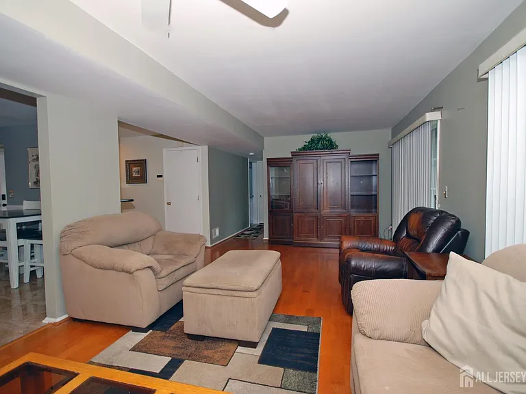 1101 Stony Brook Way — Photo 8