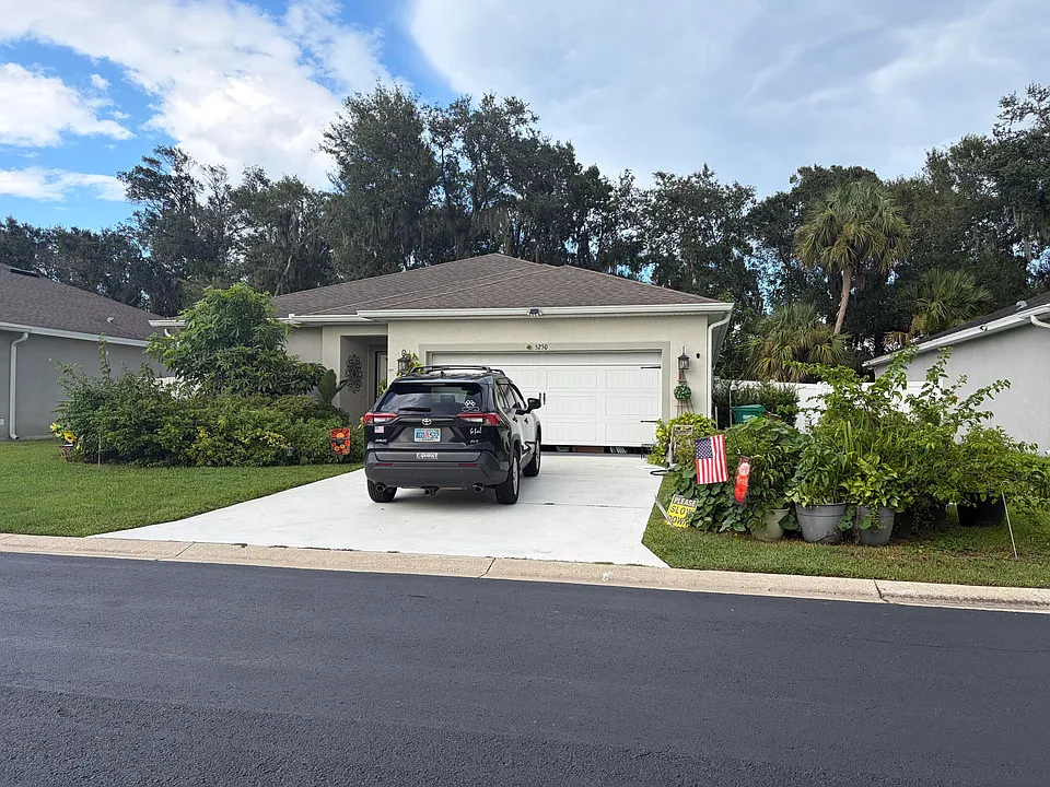 5250 Oakland Lake Cir