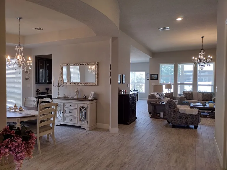 12307 Merritt Villa — Photo 3