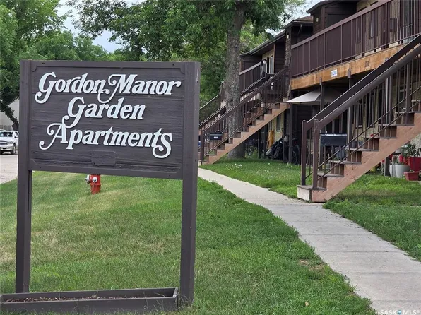 UNIT 108C-1350 Gordon ROAD, Moose Jaw, SK S6H 7R9
