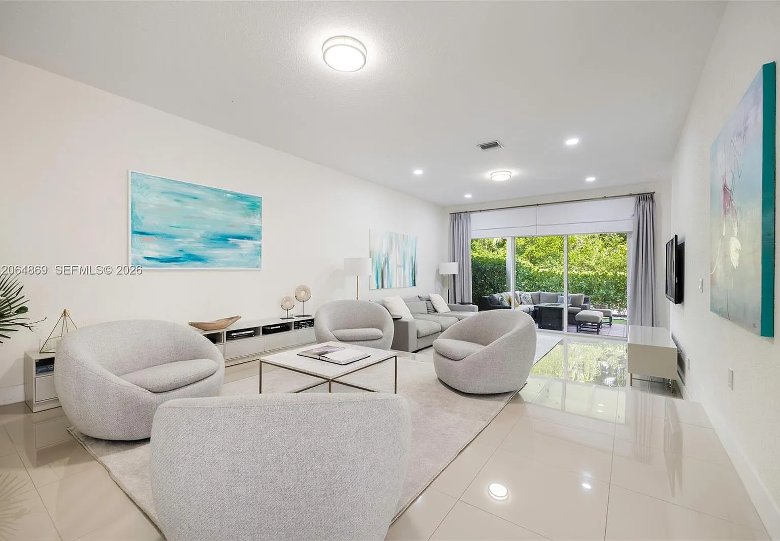 Doral Palms Estates — Photo 1