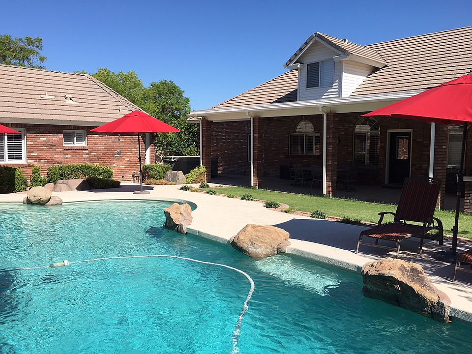 2nd image of 1749 E Minton Cir