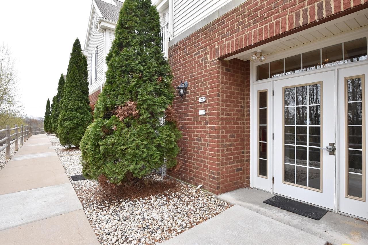 2135 Rainbow Lake LANE UNIT 117, West Bend, WI 53090 Zillow