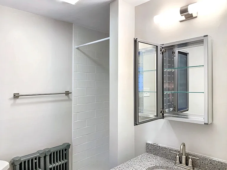 142-146 E Gay St — Photo 17